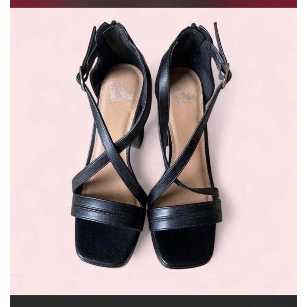REPORT STYLE SAUCY Sexy Black strappy 4.5 INCH block heel sandals SIZE 8 - Picture 2 of 8